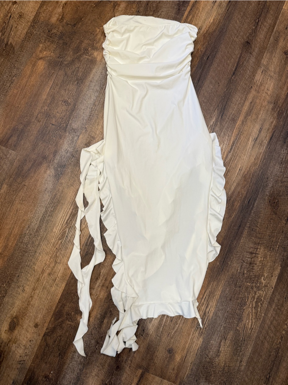 White Strapless Ruched Ruffle hem High-Slit Dress with Fringe - Picture 6 of 6